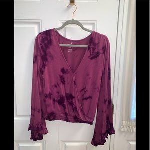 American Eagle Outfitters Womens Top size Medium in berry color